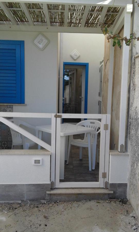 Il Cortiletto Su Levanzo Фавиньяна Экстерьер фото